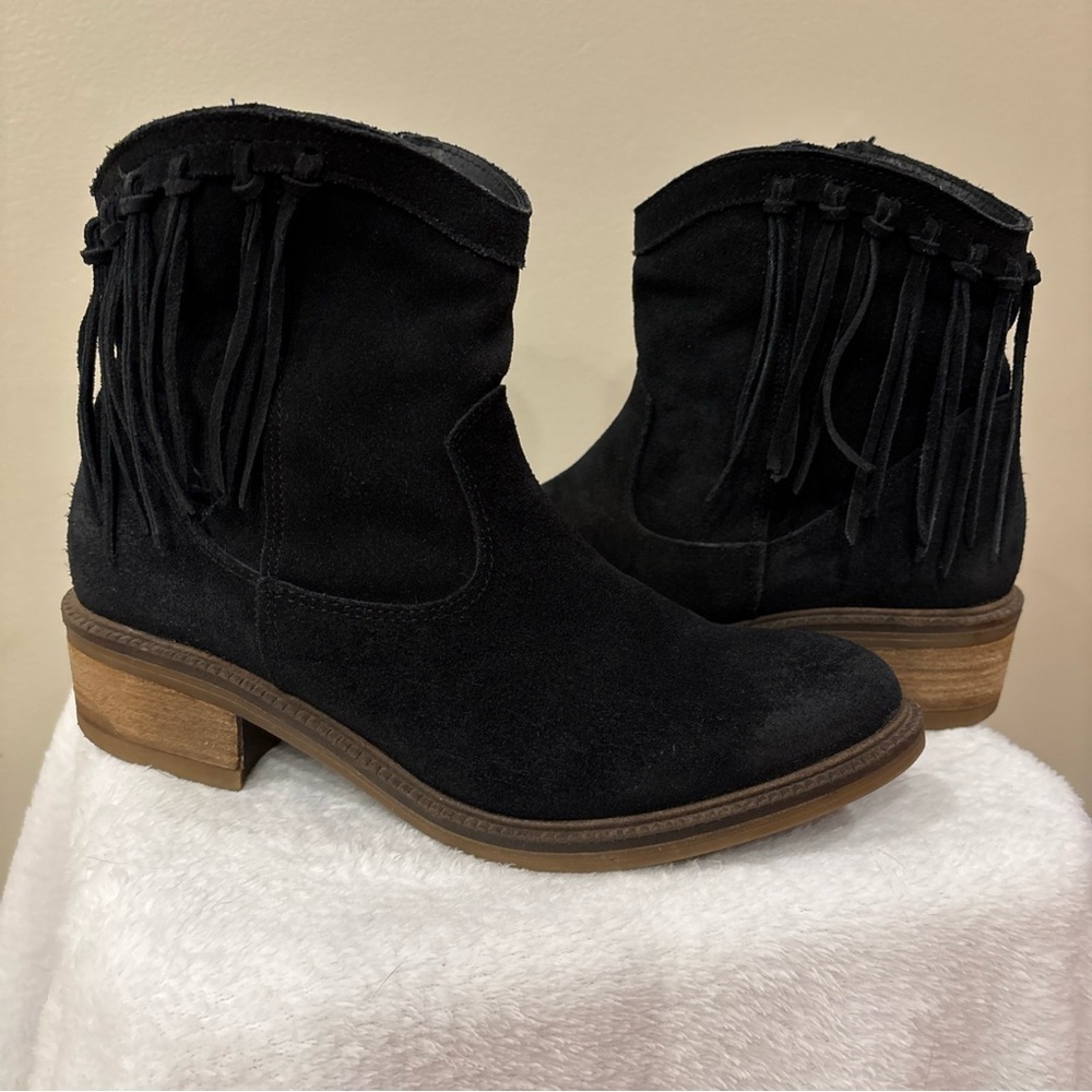 Eric Michael Ankle Boots Black Suede Fringe Size 39 (US 8.5)